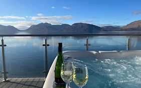 Loch Linnhe Waterfront Lodges With Hot Tubs